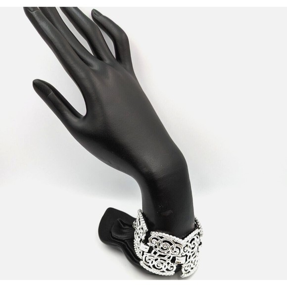 Silver Tone Filigree Bracelet Ornate Vintage Unsigned Fold Over Clasp 7.5" - Picture 3 of 8